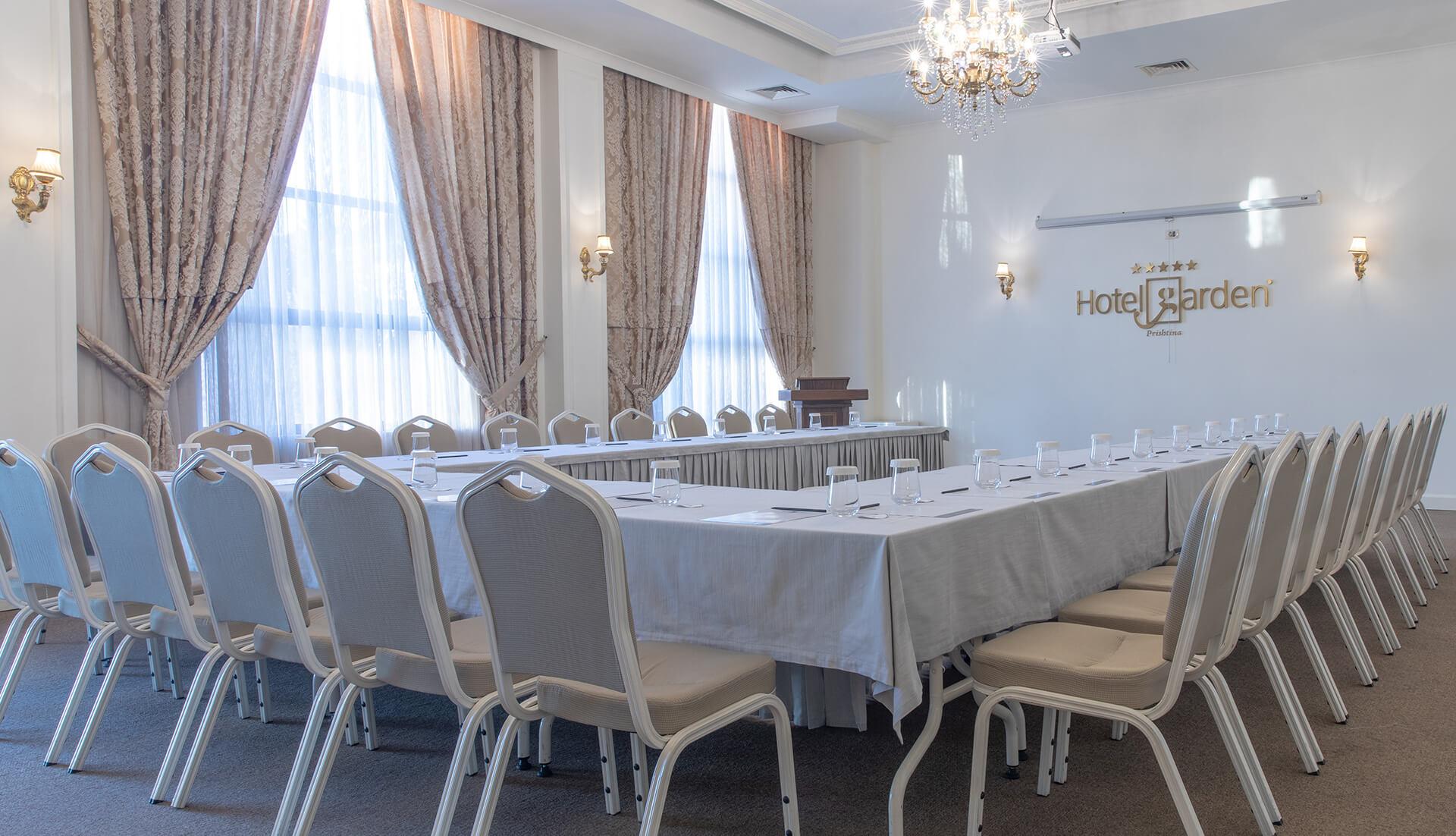 Hotel Garden Pristina Eksteriør billede
