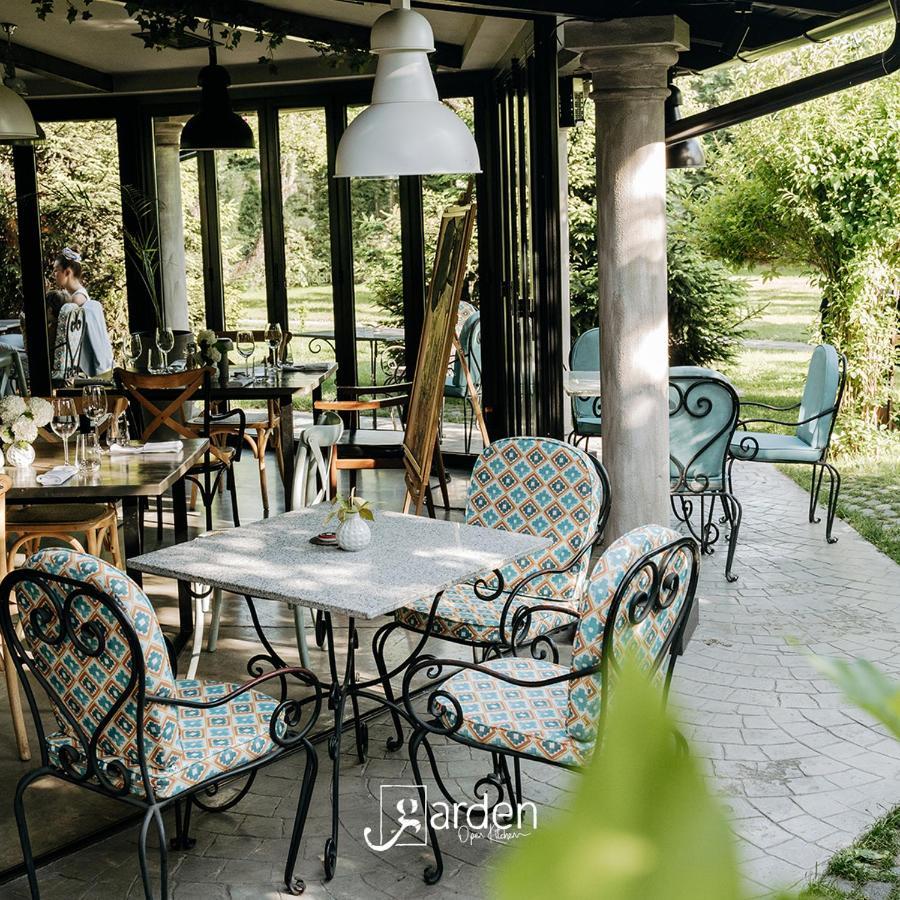 Hotel Garden Pristina Eksteriør billede