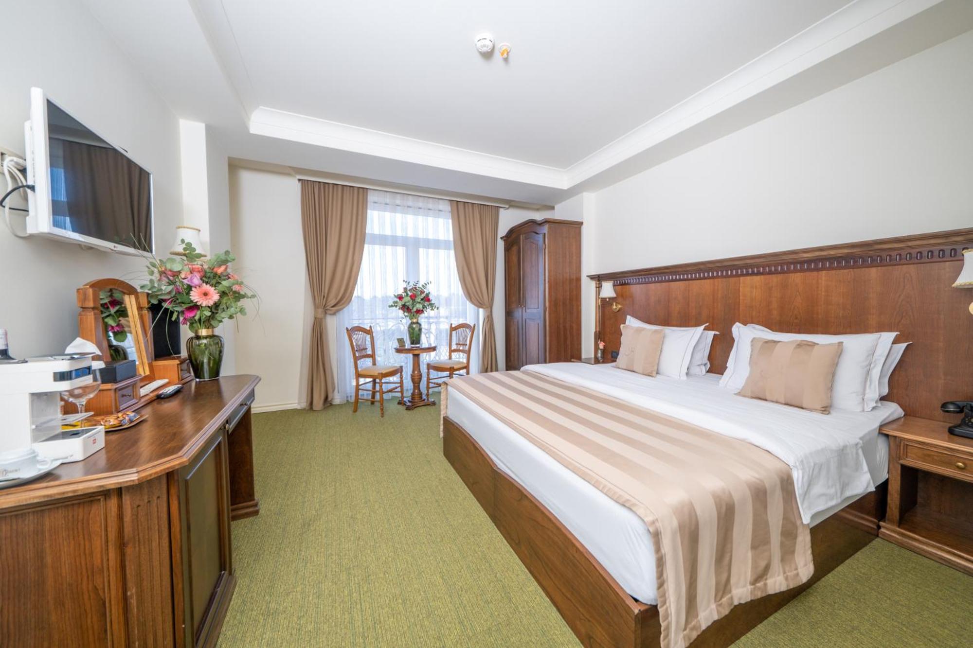 Hotel Garden Pristina Eksteriør billede